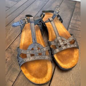 NAOT Women's Dorith Polar Pewter Leather Strappy gladiator sandal Size 40 US 9